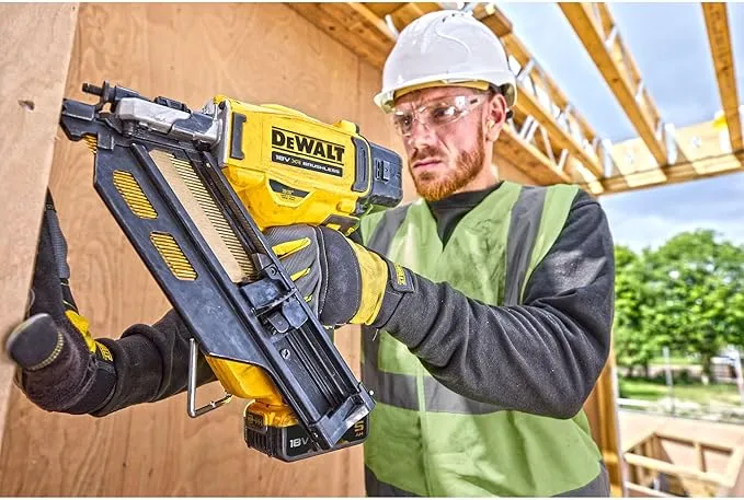 Pistol de bătut cuie DeWALT DCN950N-XJ