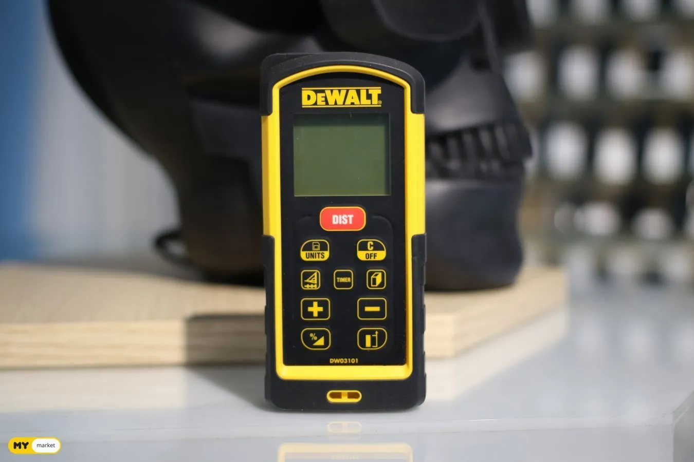 Telemetru laser DeWALT DW03101