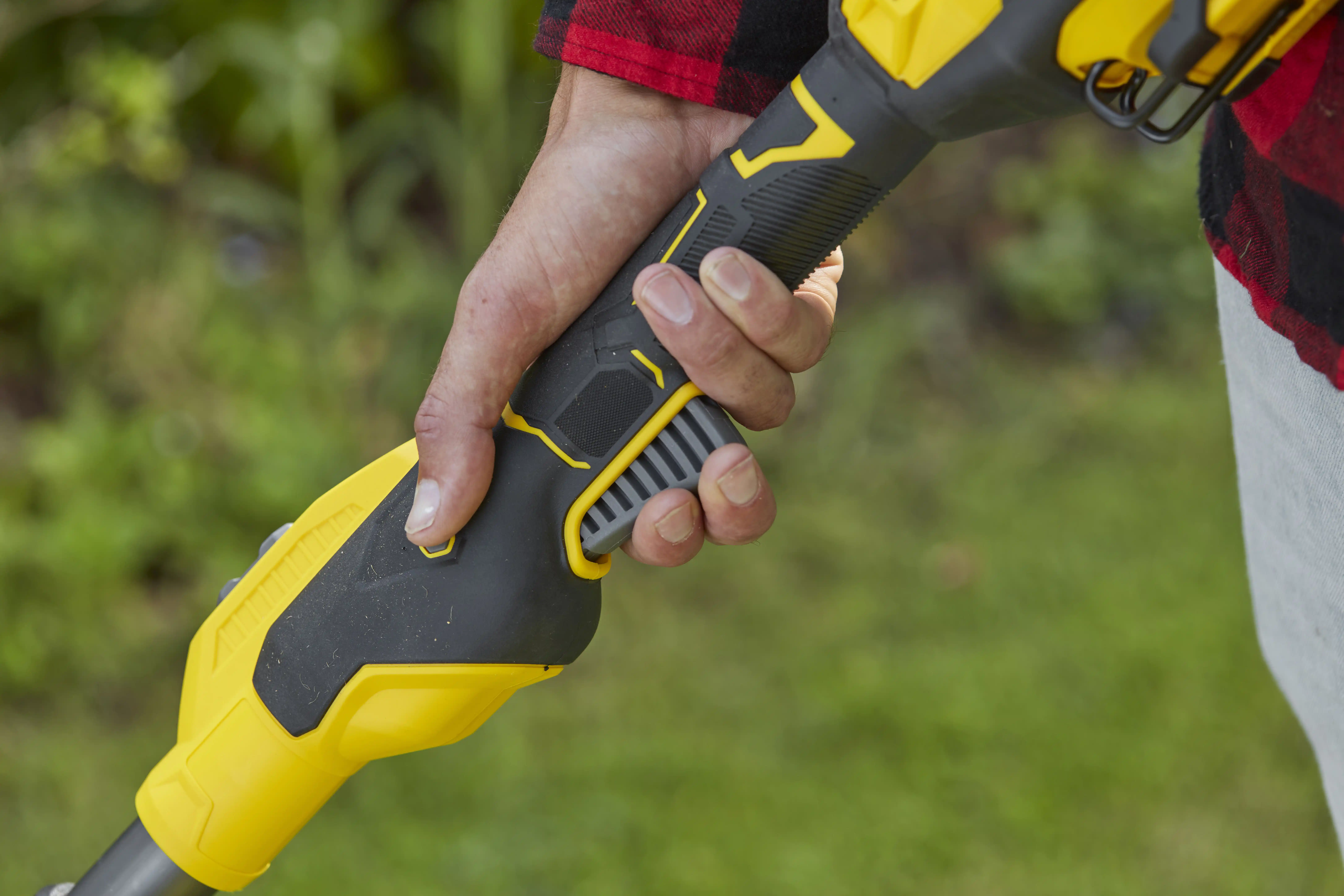 Trimer de grădină pe acumulator Stanley FatMax SFMCSTB933M