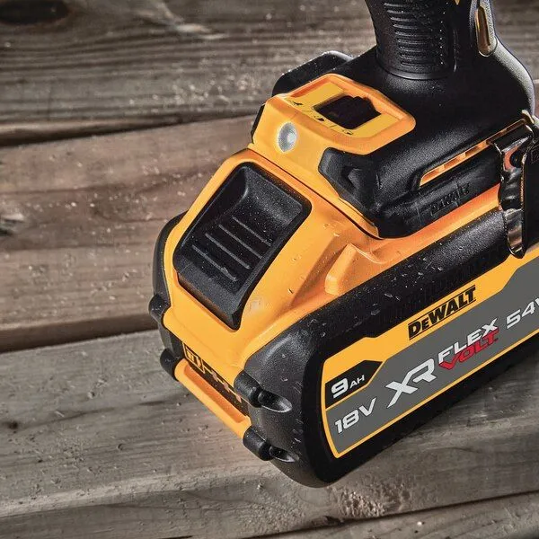 MASHINA DE GAURIT/INSURUBAT DEWALT DCD999X1