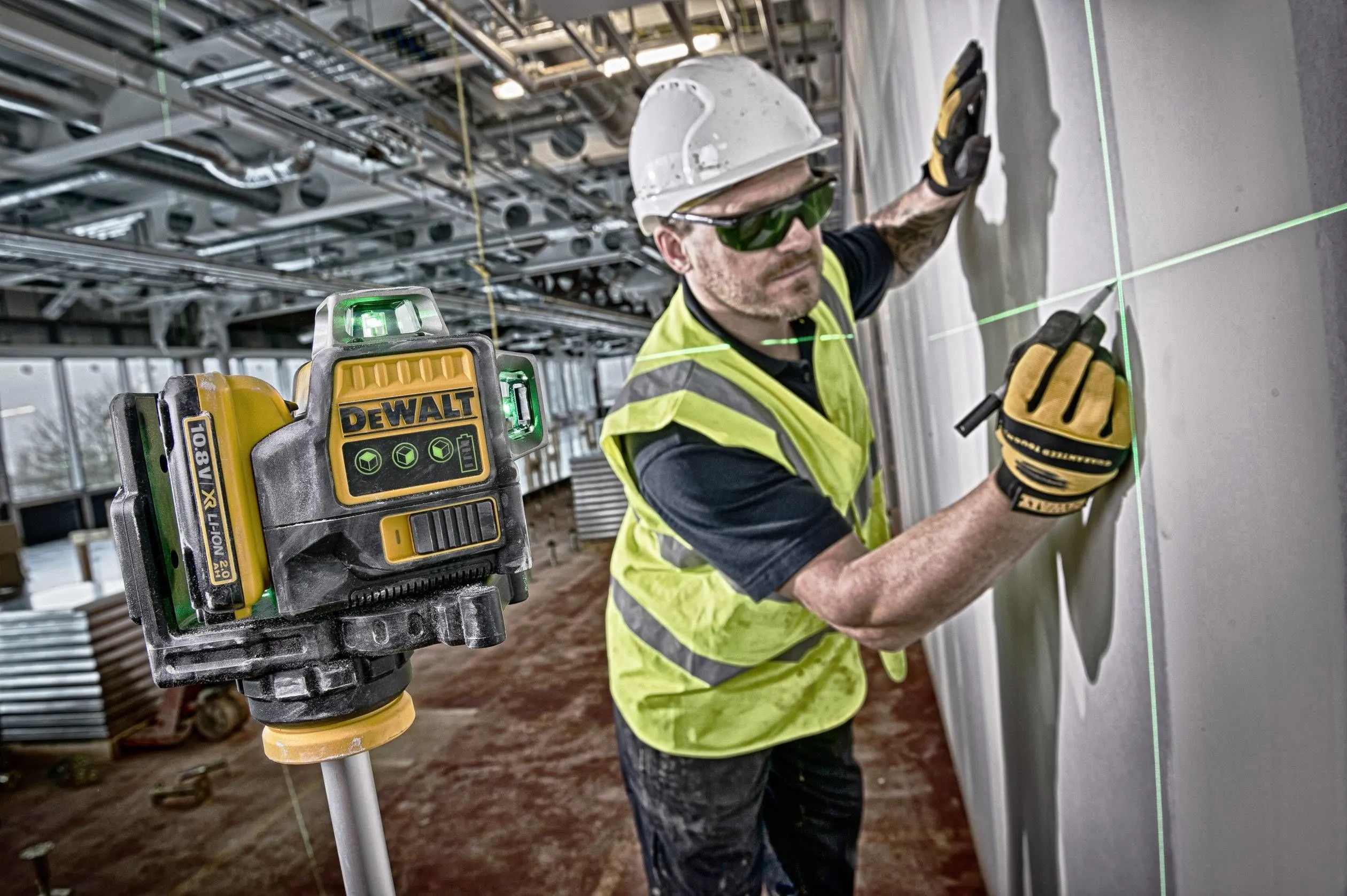 NIVELA LASER DEWALT DCE089NG18