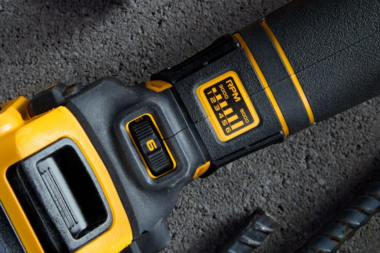 Flexibilă unghiulară cu acumulator DeWALT DCG409VSNT