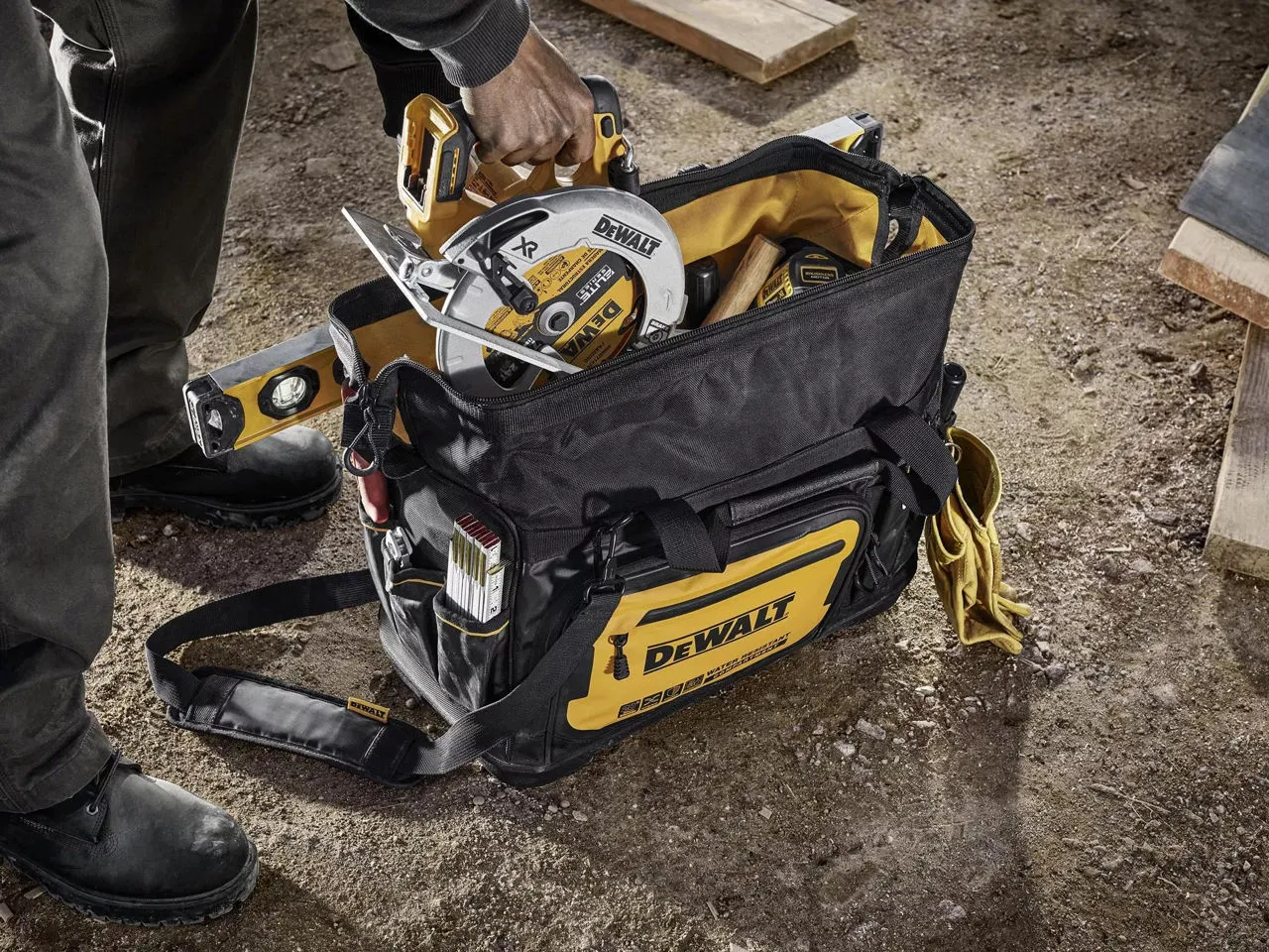 Geanta p/u scule DeWALT DWST60104-1