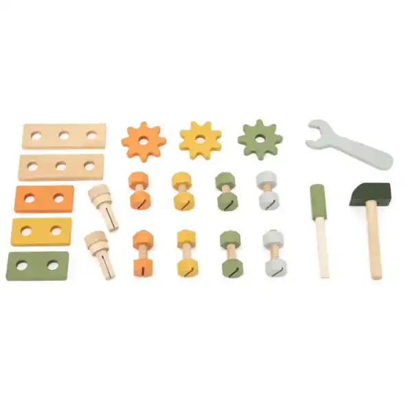 Деревянный верстак с инструментами