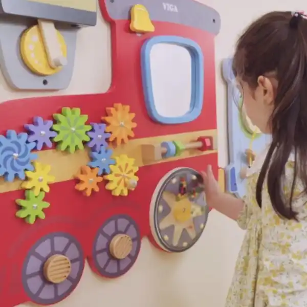 Бизиборд (настенный) "Паровоз"