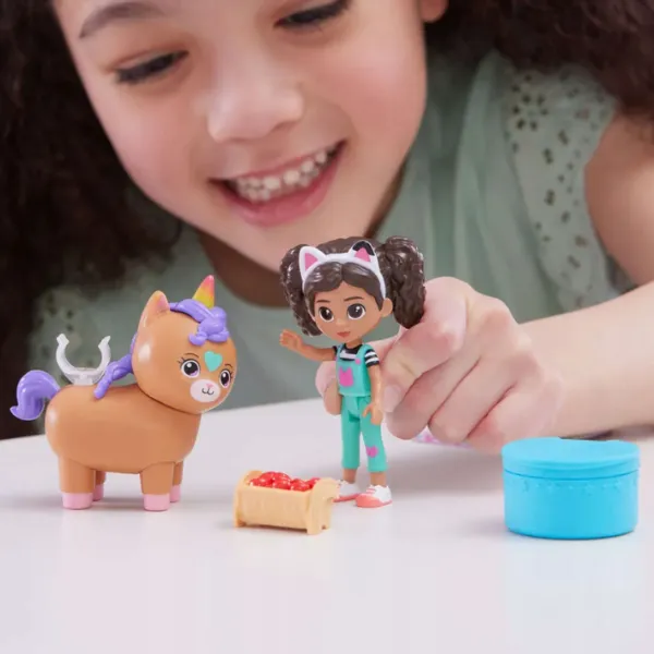 Set de figurine și accesorii 