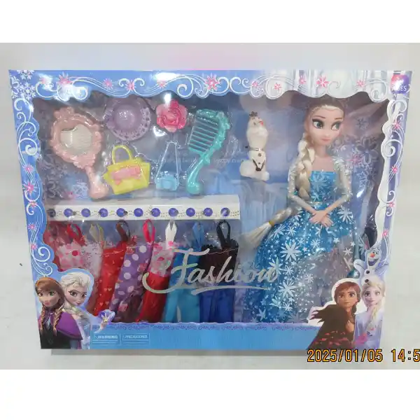 Кукла с одеждой