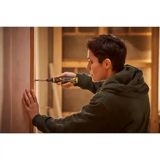 Отвертка с аккумулятором FMHT66719-0 Stanley Fatmax