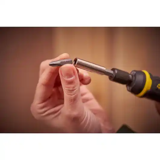 Отвертка с аккумулятором FMHT66719-0 Stanley Fatmax