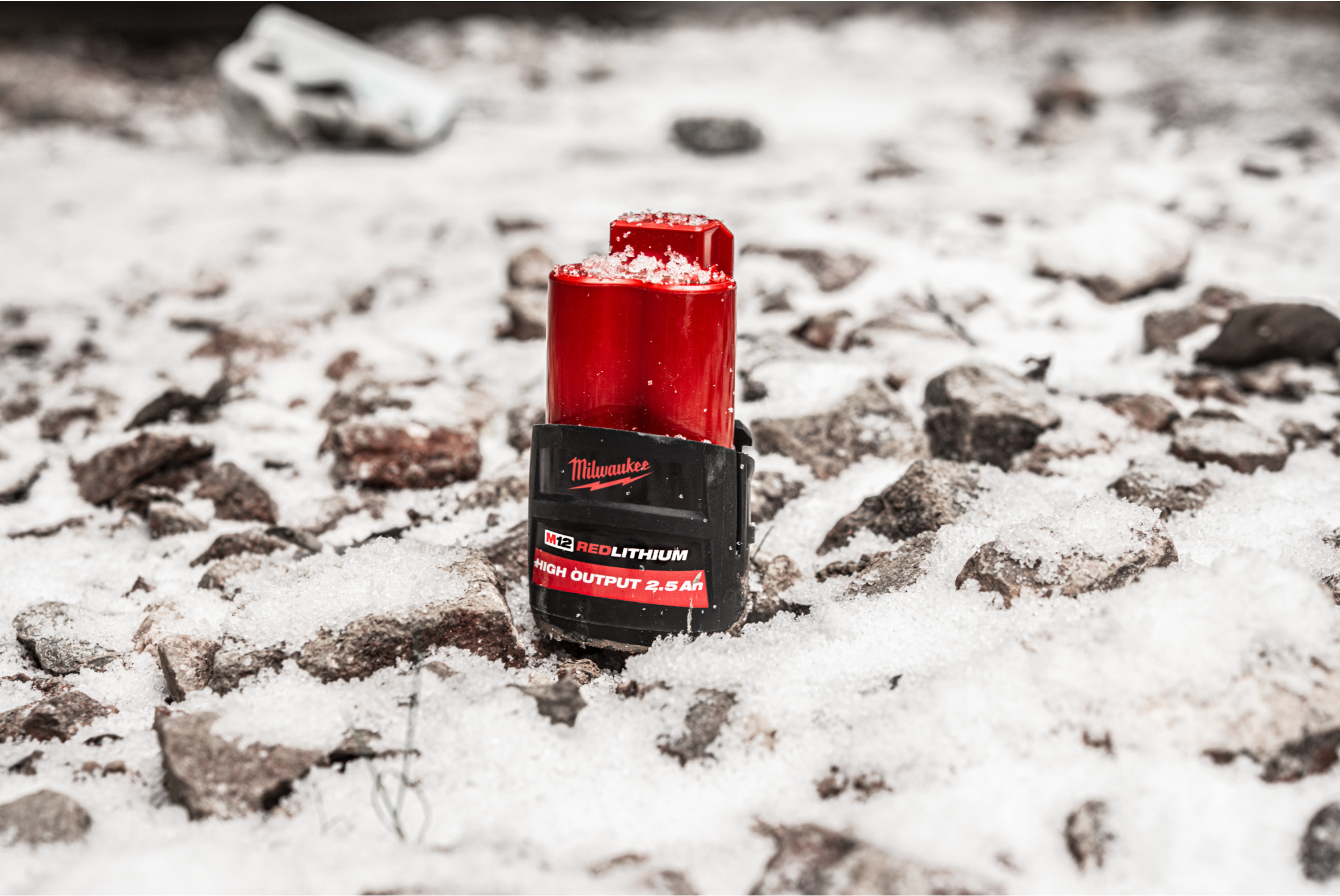 MILWAUKEE M12 HB2.5 12 В 2,5 А·ч