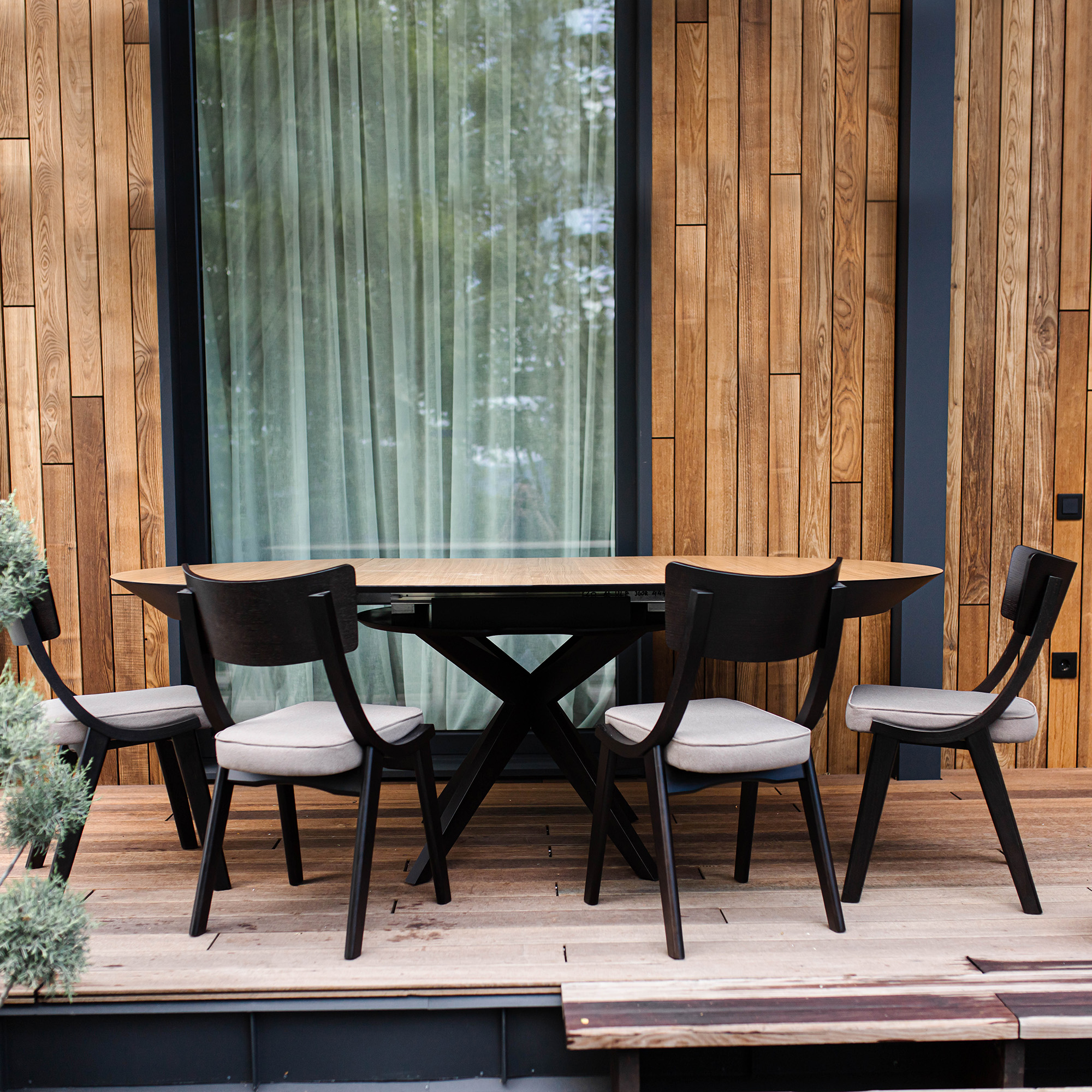 Masa NOVA Furnir Natural Wood+Black Legs 1270+500+500*H750