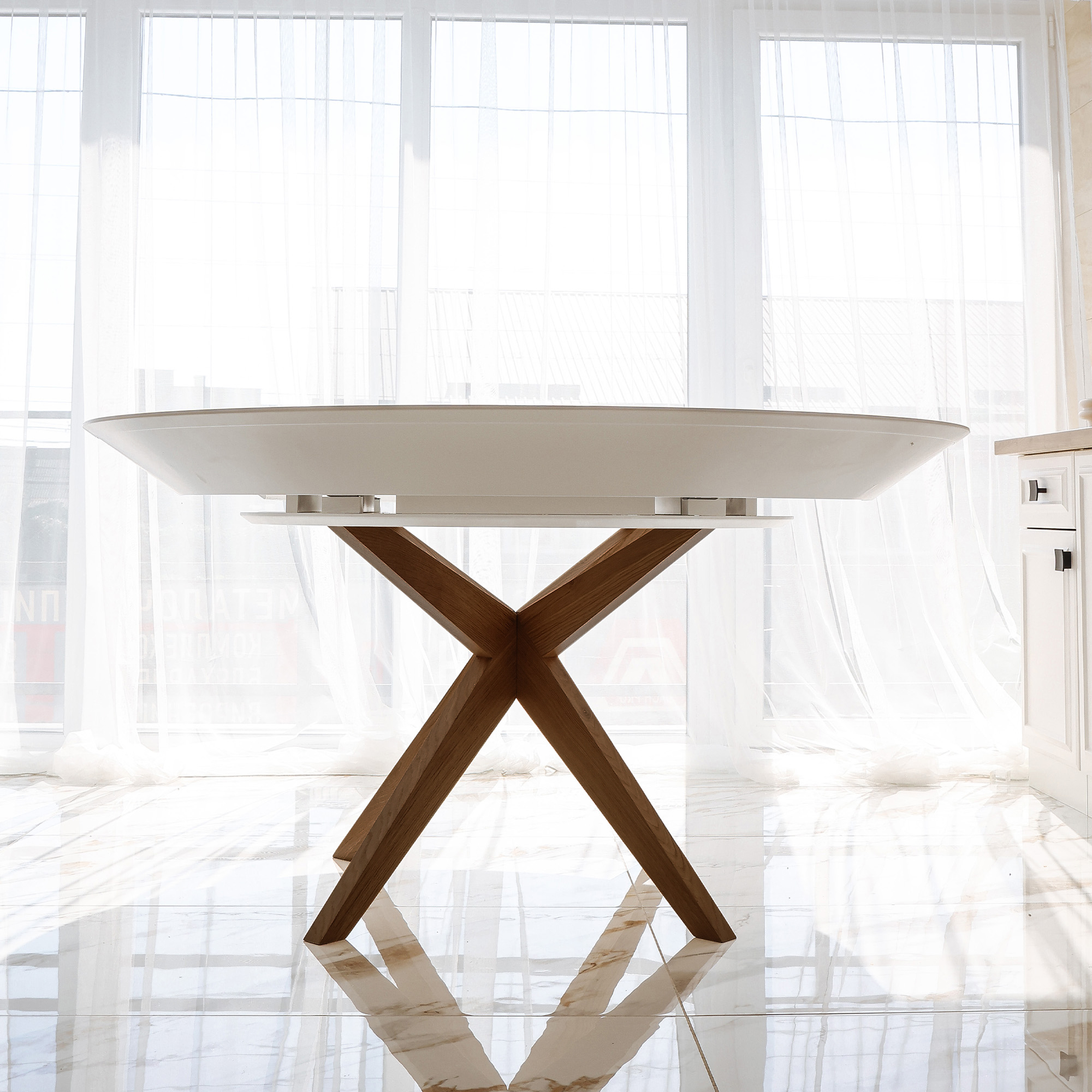Masa NOVA Furnir White Top+Italian Legs 1270+500+500*H750