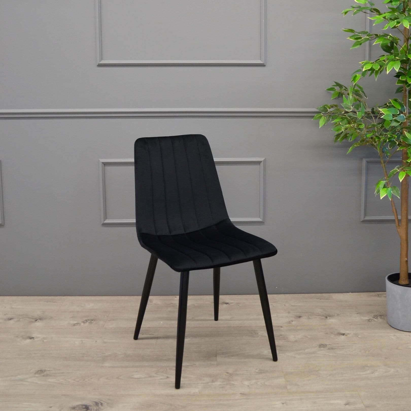 Scaun DC-90P N66 Catifea Black+Black Legs