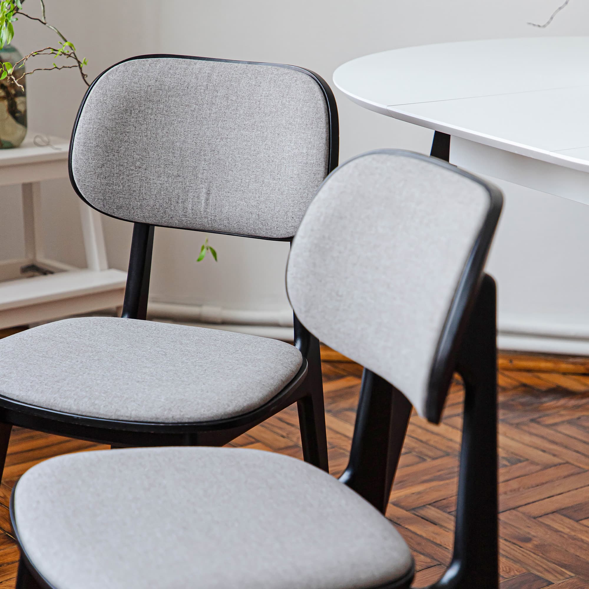 Scaun LULA Stofa (Rush 93)+Black Legs