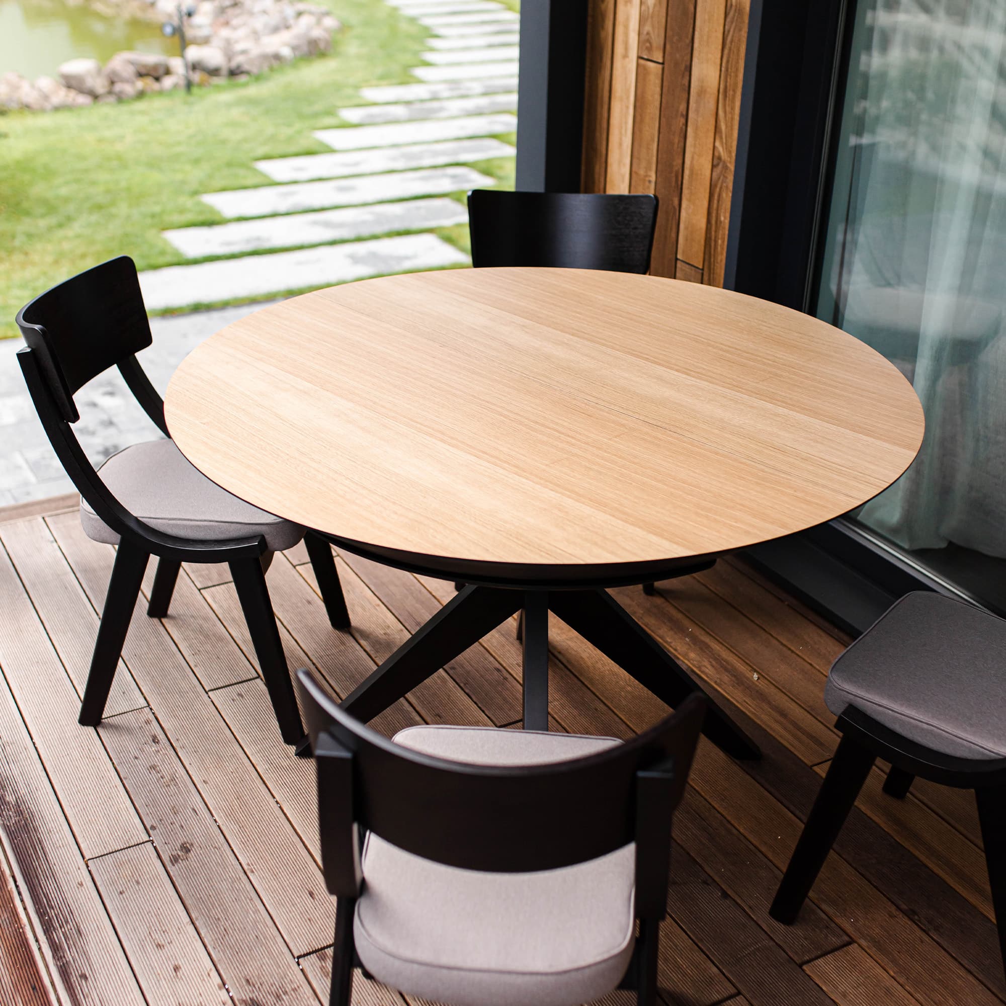 Scaun DIRAN Ambrella 09 Black Frame