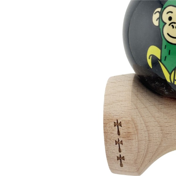 "Kendama Super Sticky X Original", металлический подшипник, веревка 62/65 см, King size 7.5 x 6 x 18 см , "Обезьянка", черная