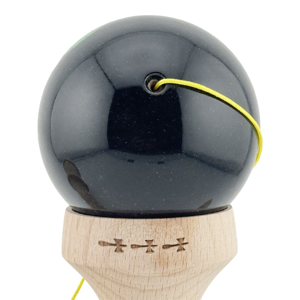 "Kendama Super Sticky X Original", металлический подшипник, веревка 62/65 см, King size 7.5 x 6 x 18 см , "Обезьянка", черная