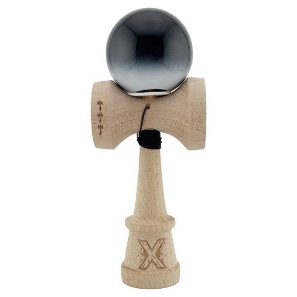 «Kendama Super Sticky X Original», rulment metalic, ața 62/65 cm, King size 7.5 x 6 x 18 cm, „Yin-Yang, finisaj lucios”