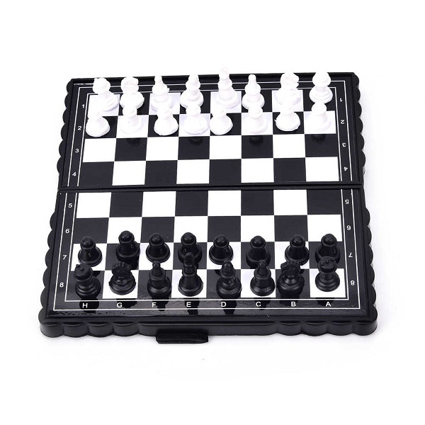 Șahuri magnetice (din plastic)