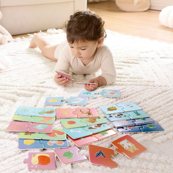 Puzzle joc „Potrivește perechea – Ora gustării animalelor"