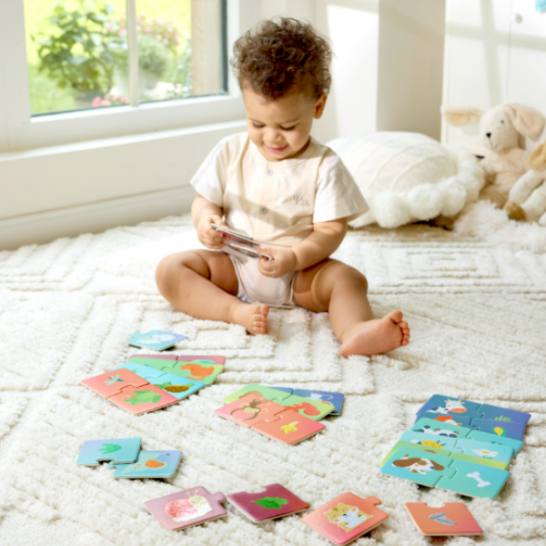 Puzzle joc „Potrivește perechea – Ora gustării animalelor"
