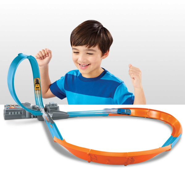 Hot Wheels Игровой набор "Безумная восьмерка"