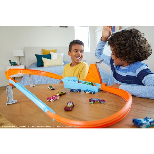 Hot Wheels Трек "Чемпион круга" серии "Соревнование за кубок