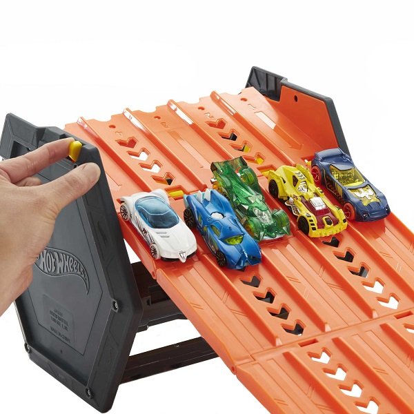 Hot Wheels Игровой набор "Гоночные трассы"
