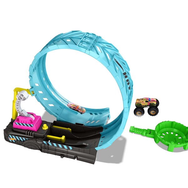 Hot Wheels Monster Trucks "Эпическая петля" Игровой набор