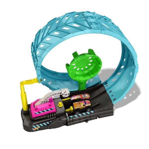 Hot Wheels Monster Trucks "Эпическая петля" Игровой набор