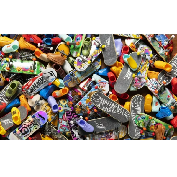 Hot Wheels Fingerboard-uri Neon Skate Tony Hawk, în asortiment
