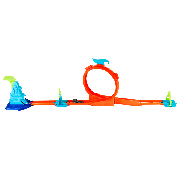 Игровой набор Hot Wheels "Игровой трек с петлёй"