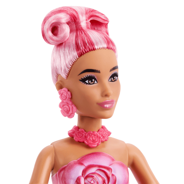 Păpușa Barbie Petal Pop cu aromă de trandafir roșu