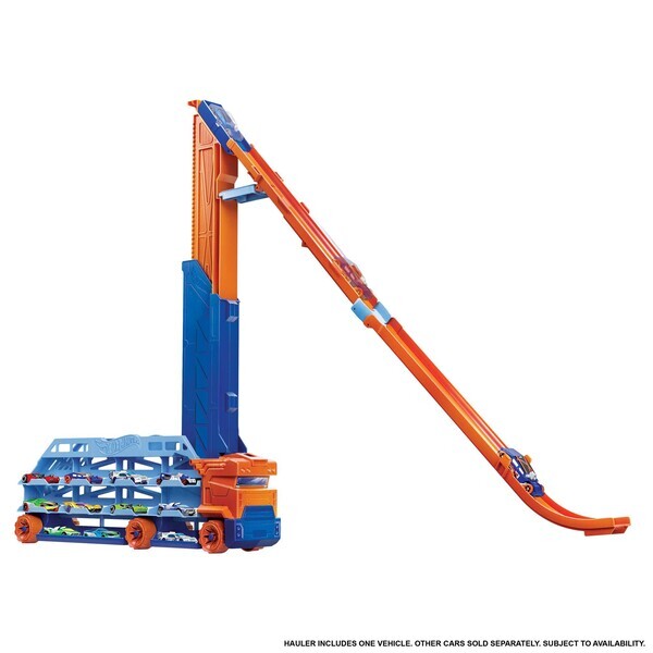 Hot Wheels Игровой набор Грузовик-автотрек “Десантирование с воздуха”