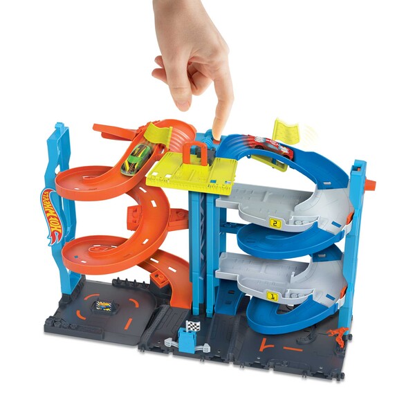 Hot Wheels Set de joc “Turn-transformer de curse urbane”
