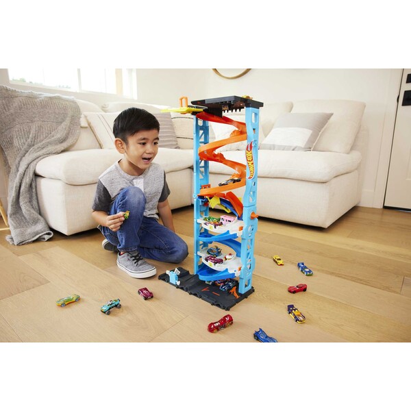Hot Wheels Set de joc “Turn-transformer de curse urbane”