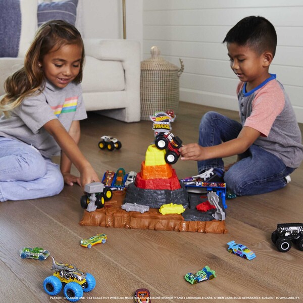 Hot Wheels Monster Trucks ARENA SMASHERS “BONE SHAKER ” Set de joc