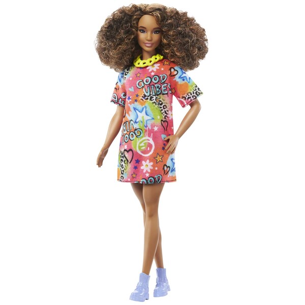 Кукла Barbie “Модница брюнетка в платье с граффити”