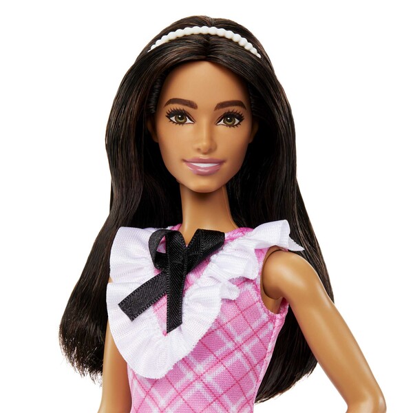 Кукла Barbie "Модница брюнетка в клетчатом платье"