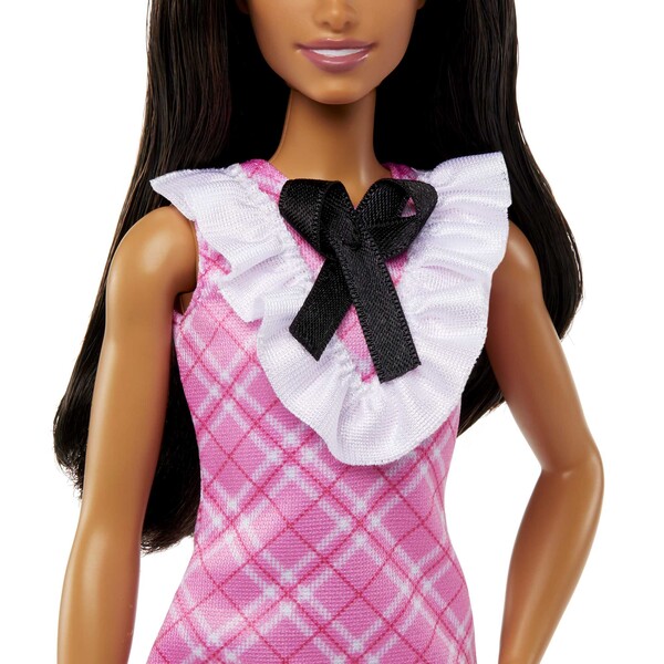 Кукла Barbie "Модница брюнетка в клетчатом платье"