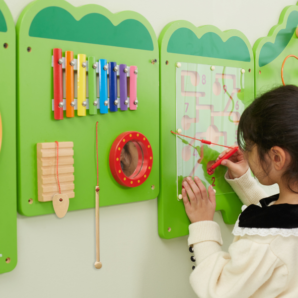 Busyboard (de perete) „Crocodil”