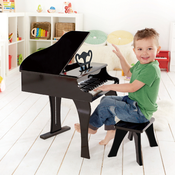 Instrument muzical „Pian negru cu scaun”
