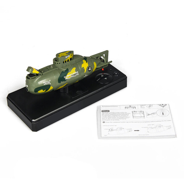 Submarin cu telecomandă (R/C)