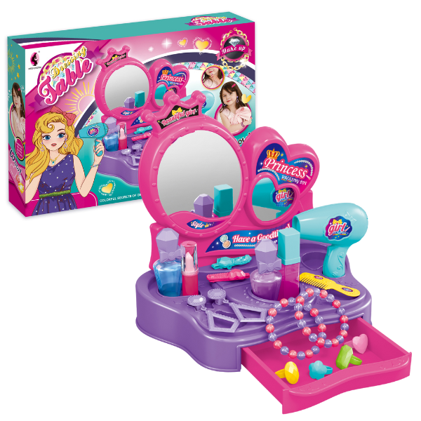 Set de joc “Oglindă de masă cu accesorii”
