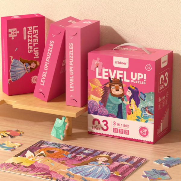 Seria de puzzle-uri „Aventurile prințeselor”, 3 în 1, nivelul 3