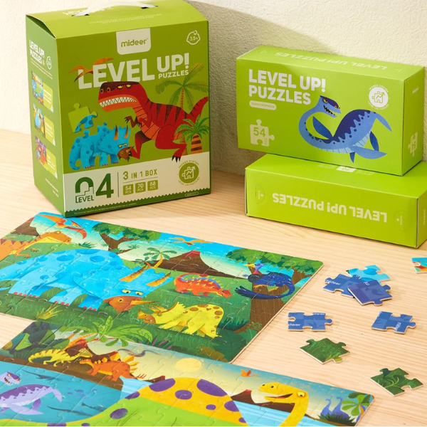 Seria de puzzle-uri „Era dinozaurilor”, 3 în 1, nivelul 4