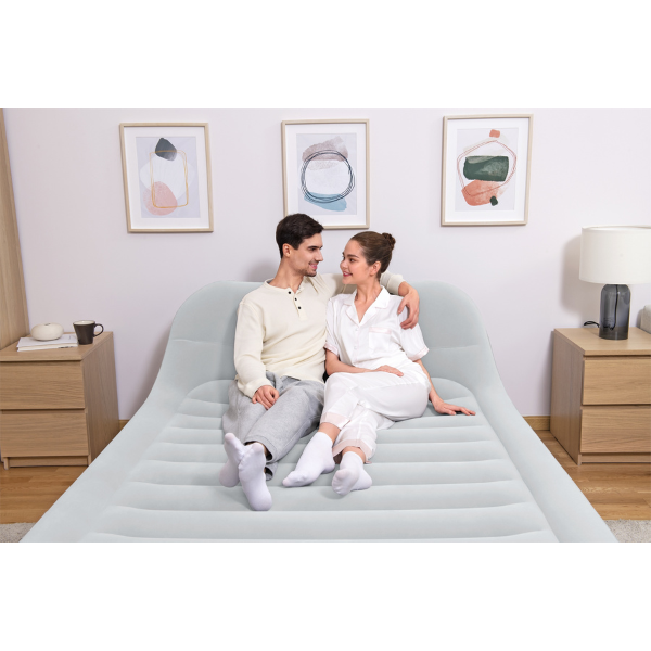 Saltea gonflbilă cu pompa electrică 220 V încorporată și tăblie, 226x152x84 cm