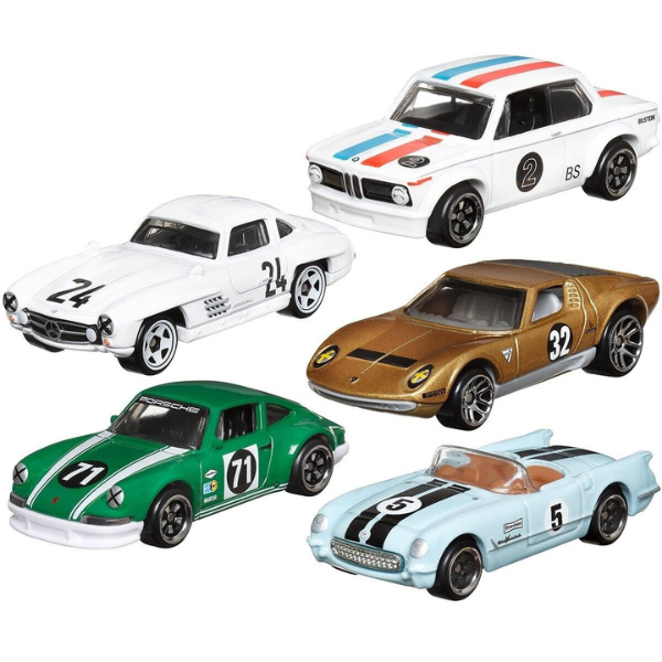 Hot Wheels Mașină retro de curse 1:64, în asortiment