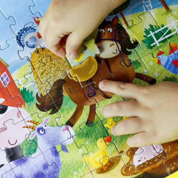 Puzzle „Aventurile în sat”, seria Animale, 60 elem.
