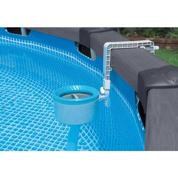 Skimmer (colectare impuritati la suprafata piscinei)